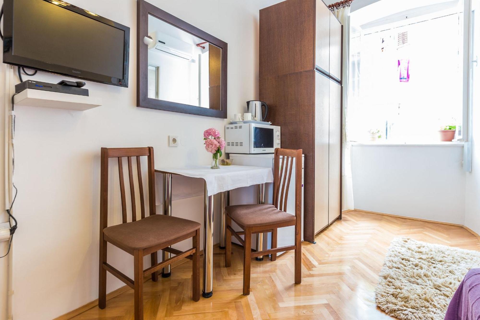 Mila Apartments In Old Town Centre Zadar Rum bild